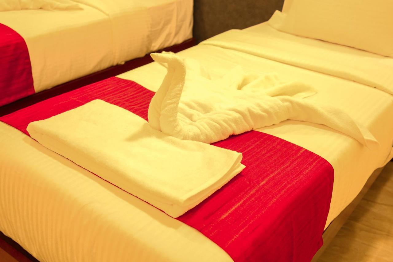 Hotel Sera Grand 3*