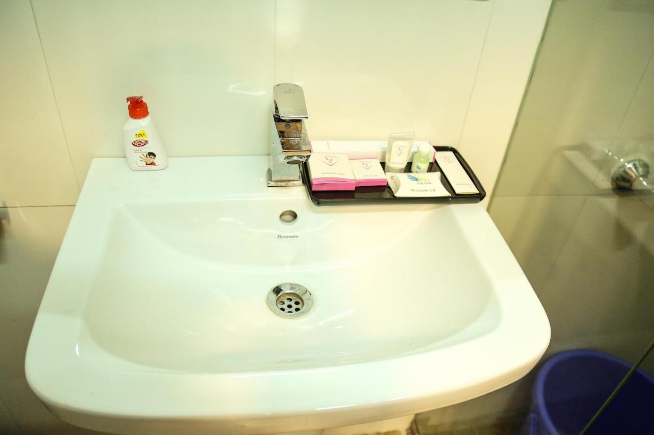 Hotel Sera Grand 3*